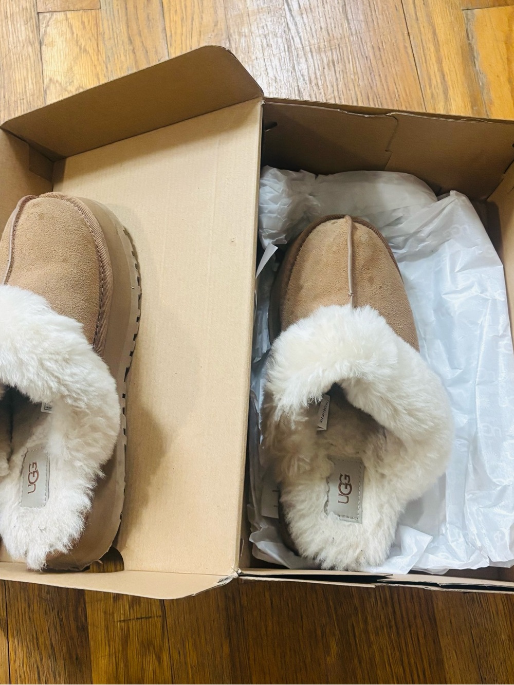 New in Box UGG Brand Disquette Platform Slippers Shoes Chestnut  Preowned